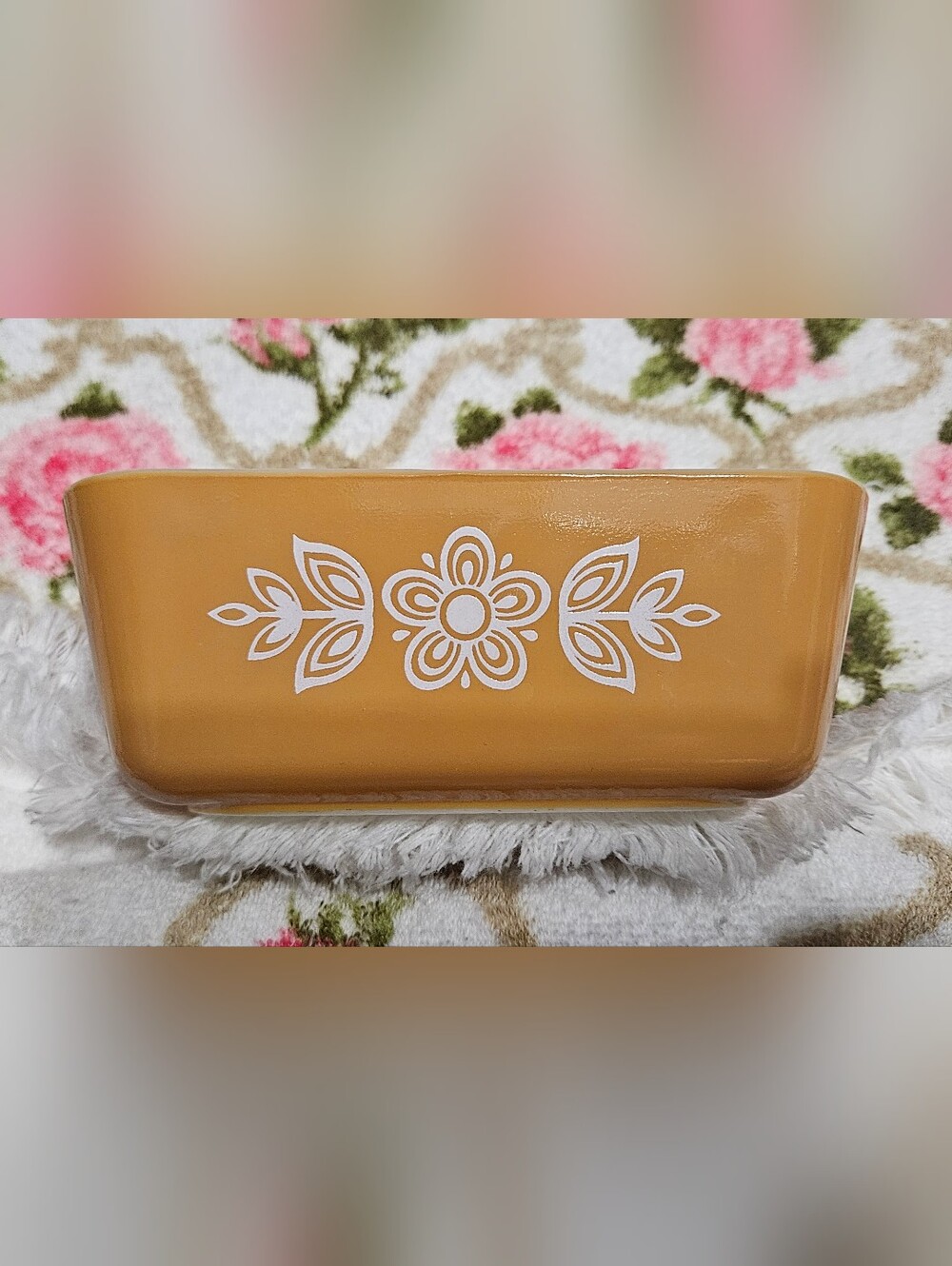 Pyrex Butterfly Gold Refrigerator Dish